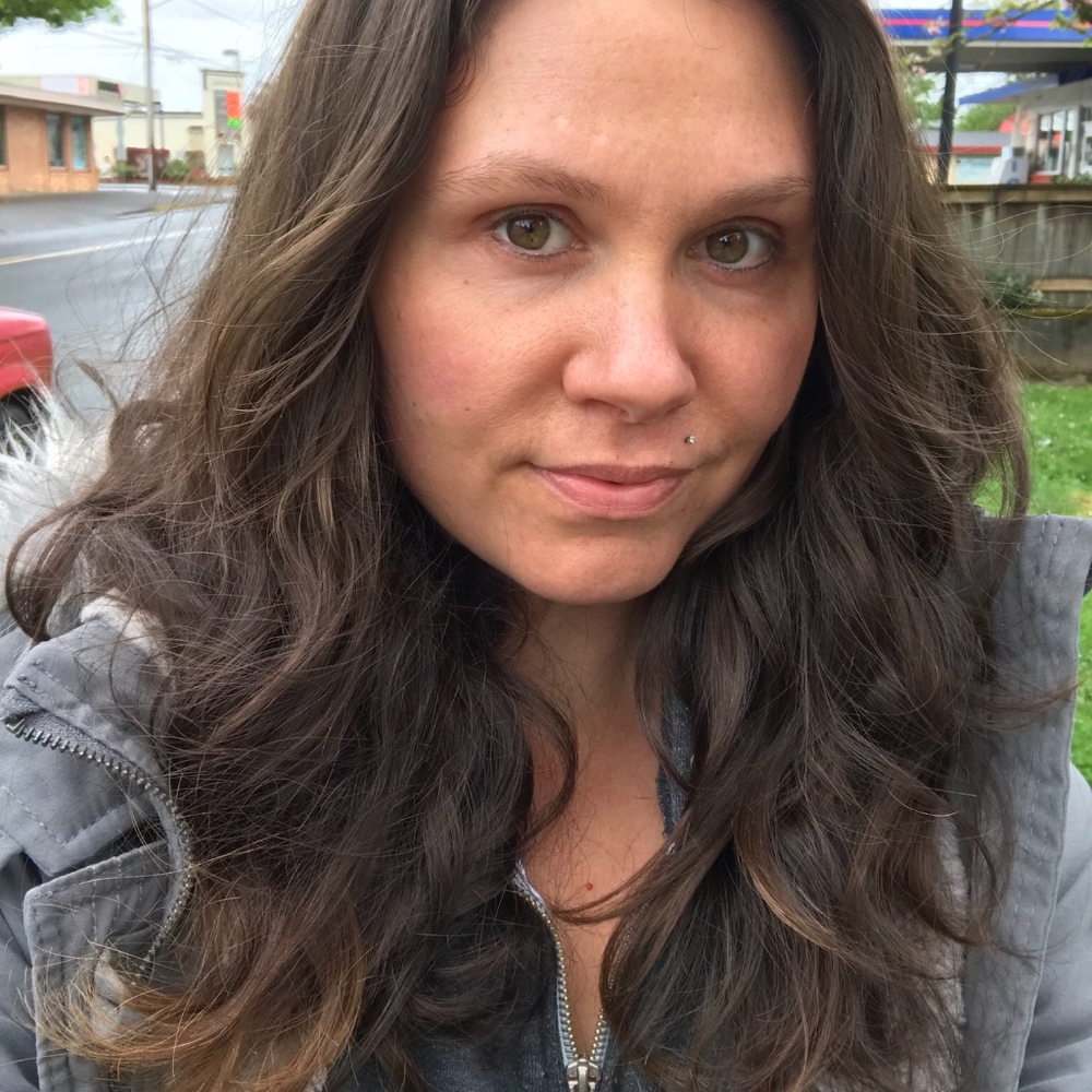 Meet your Posher, Elva